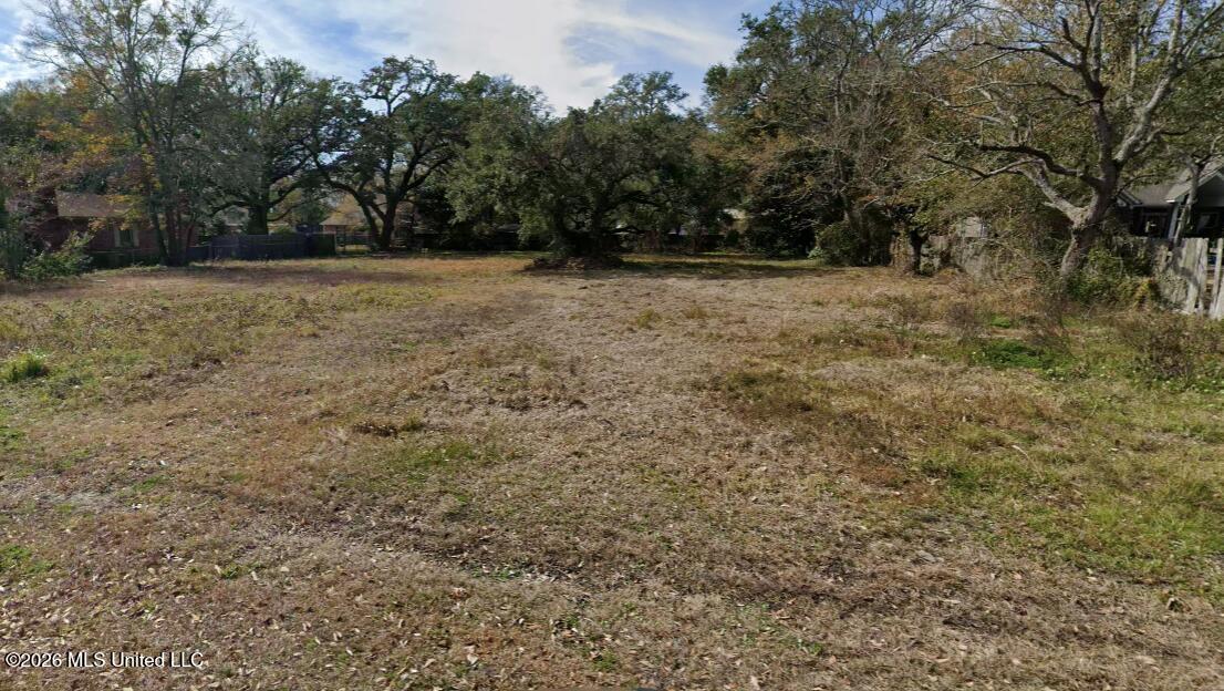 1027 22nd Street Pascagoula, MS 39581 - Photo 4 of 5 Screen Shot 2026-04-20 at 2.33.41 PM