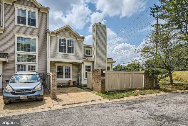 $325,000 | 20006 Canebrake Court, Montgomery Village, MD 20886