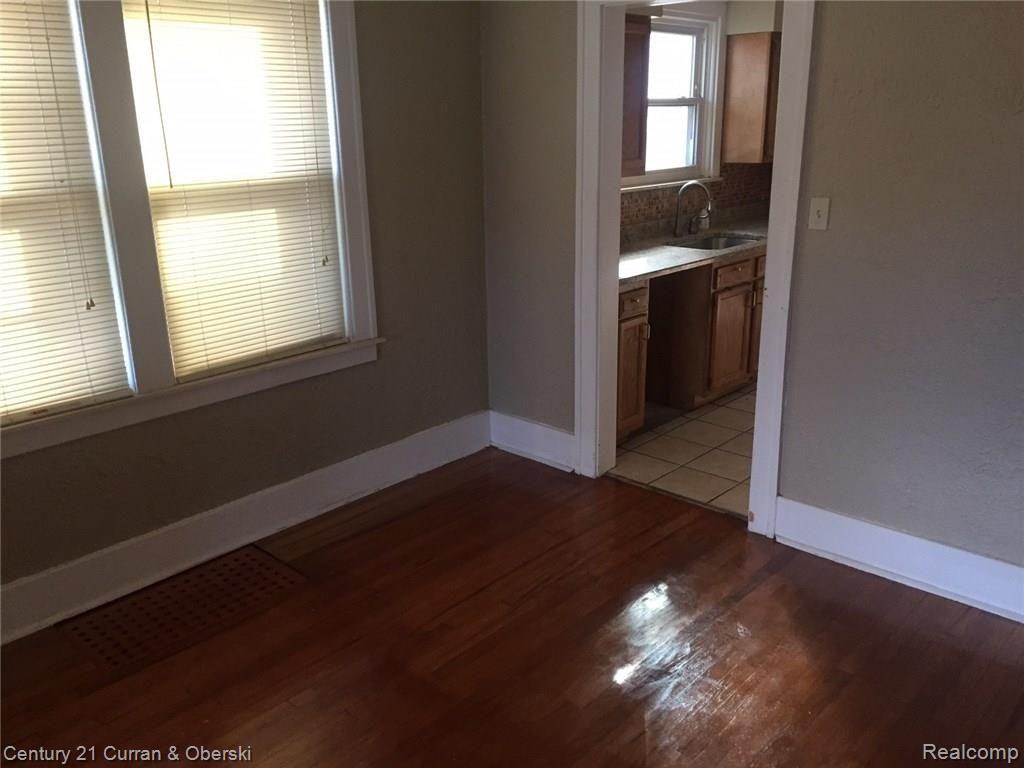 5927 Yorkshire Road Detroit, MI 48224 - Photo 14 of 42 Yorkshire Dining Room.JPG