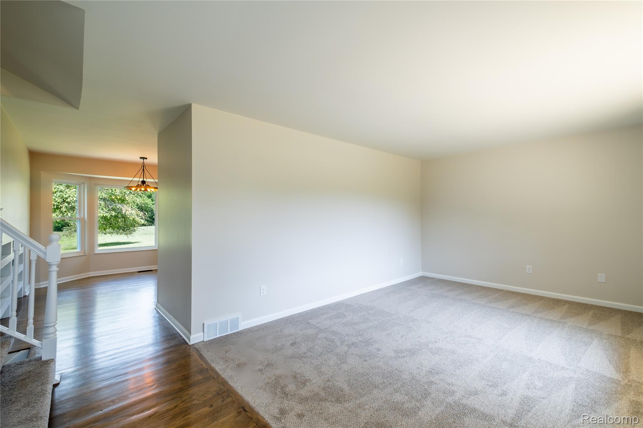 5181 East Burnside Road North Branch, MI 48461 - Photo 6 of 34 Living room