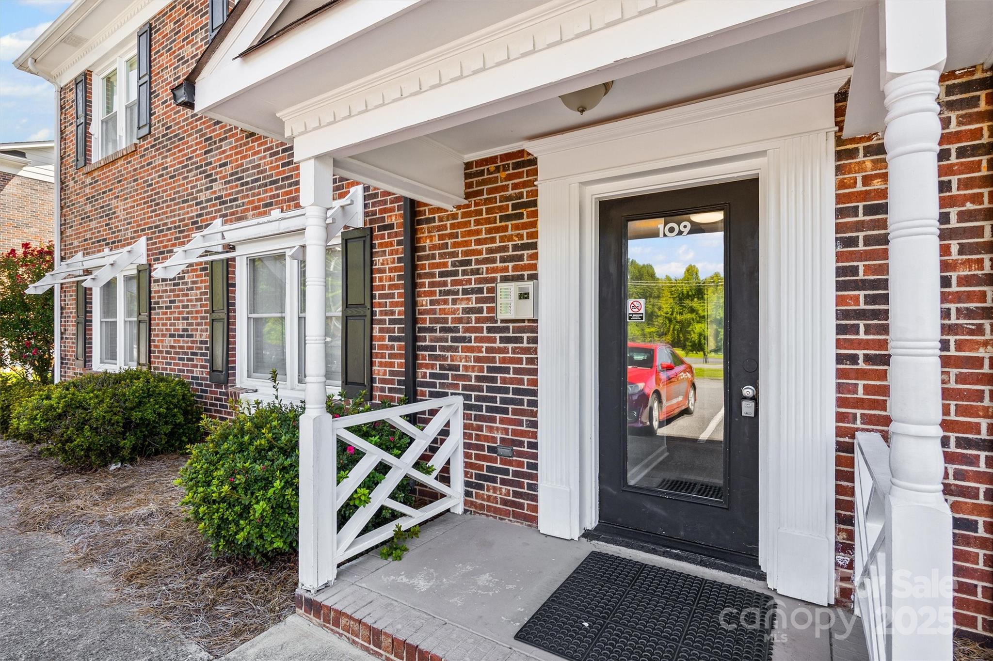 109 Stroupe Road, Unit G Gastonia, NC 28056 - Photo 3 of 21 Gallery Image 3