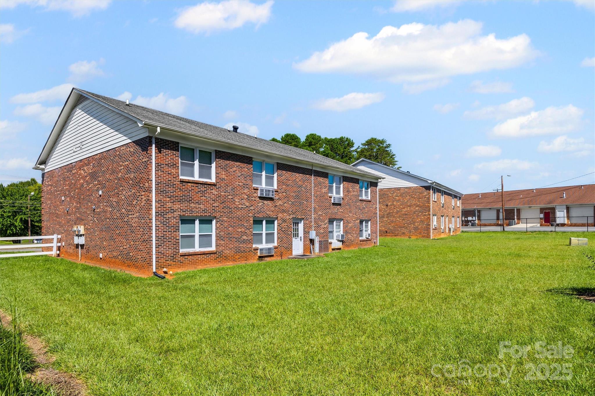 109 Stroupe Road, Unit G Gastonia, NC 28056 - Photo 4 of 21 Gallery Image 4