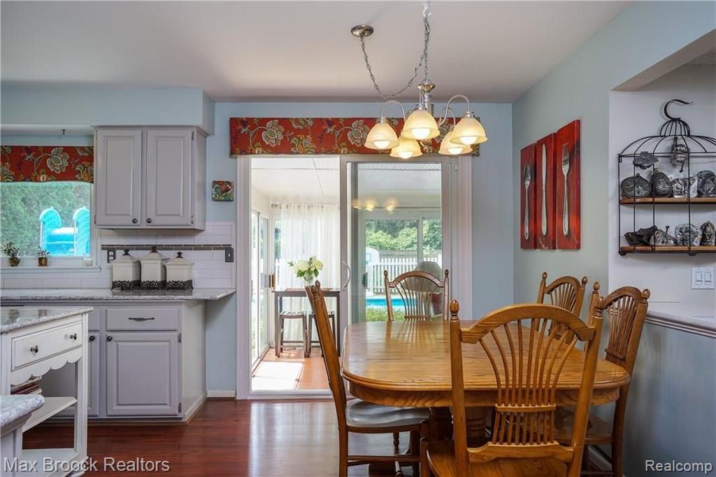 36186 Fredericksburg Road Farmington Hills, MI 48331 - Photo 10 of 38