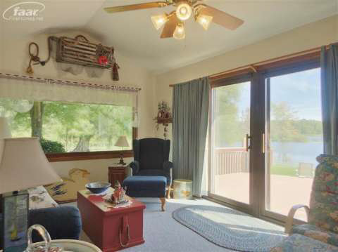 2548 Henry Road Lapeer, MI 48446 - Photo 5 of 26 20372607-4.JPG