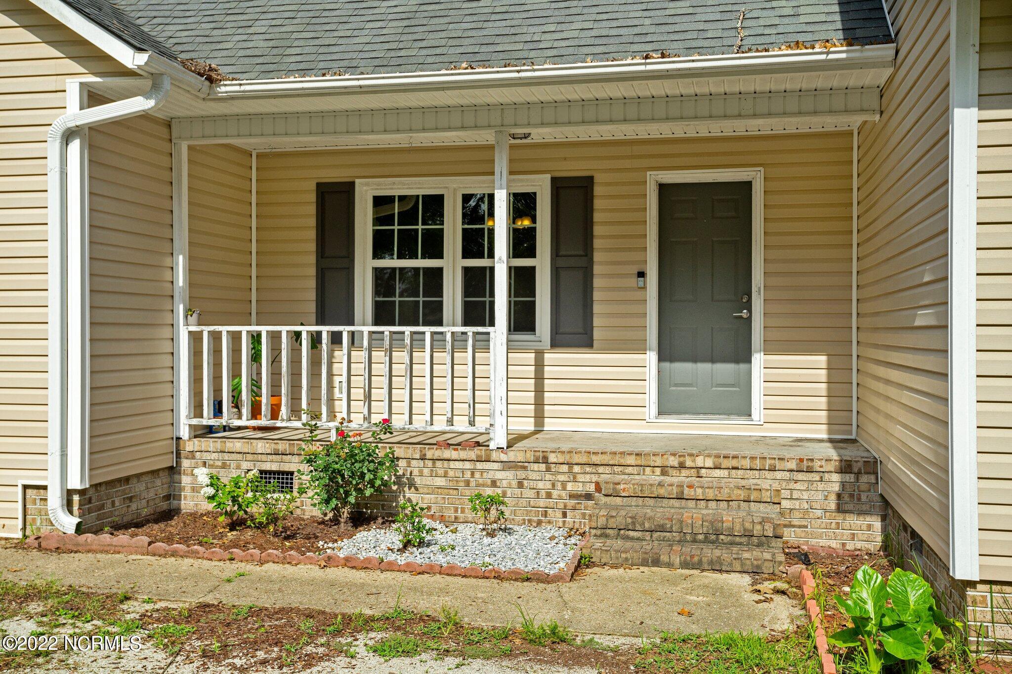 131 Bannermans Mill Road Richlands, NC 28574 - Photo 13 of 44 13-web-or-mls-DSC03562