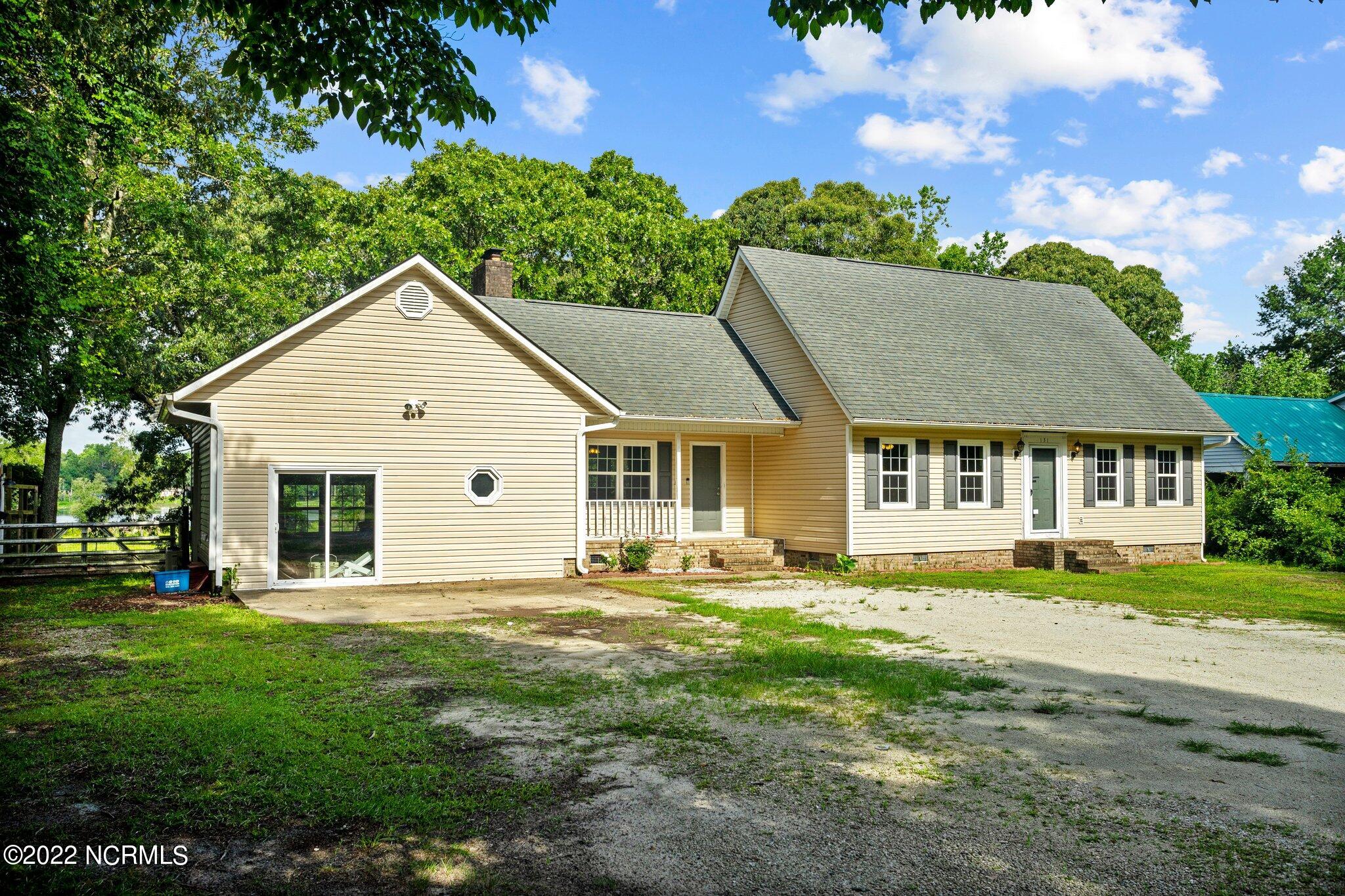 131 Bannermans Mill Road Richlands, NC 28574 - Photo 3 of 44 3-web-or-mls-DSC03559