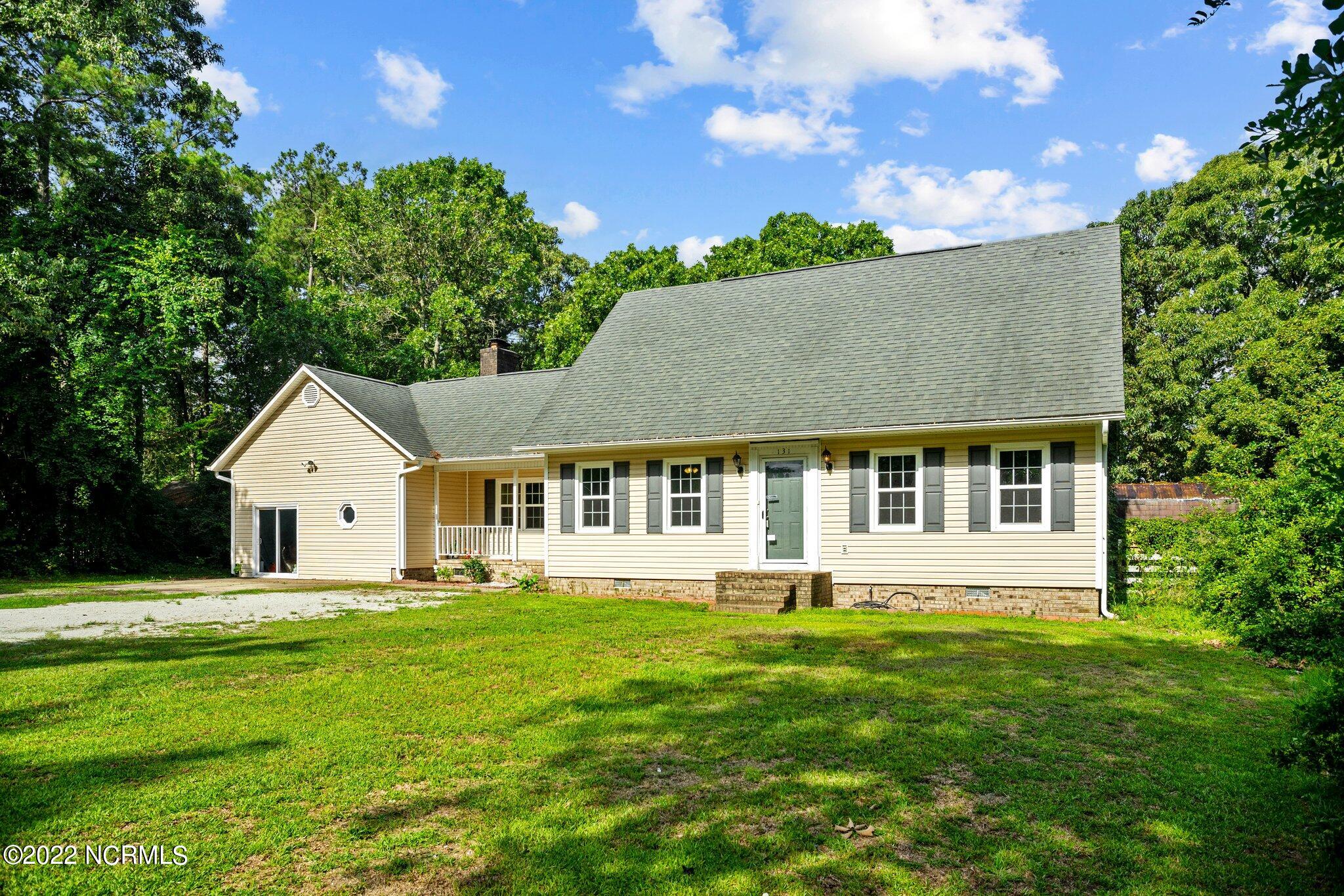 131 Bannermans Mill Road Richlands, NC 28574 - Photo 4 of 44 4-web-or-mls-DSC03561