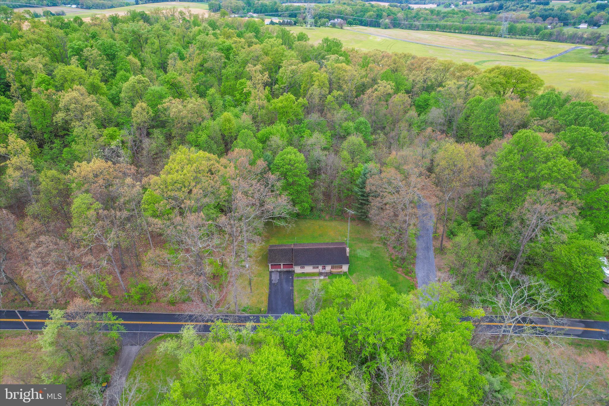 5258 Grand Valley Road Westminster, MD 21158 - Photo 5 of 44