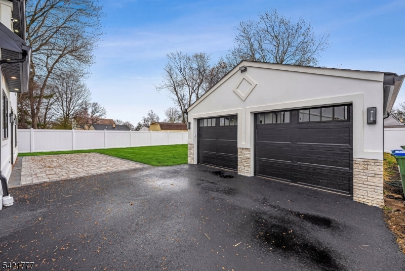 6 East Knollwood Road Edison, NJ 08817 - Photo 5 of 47