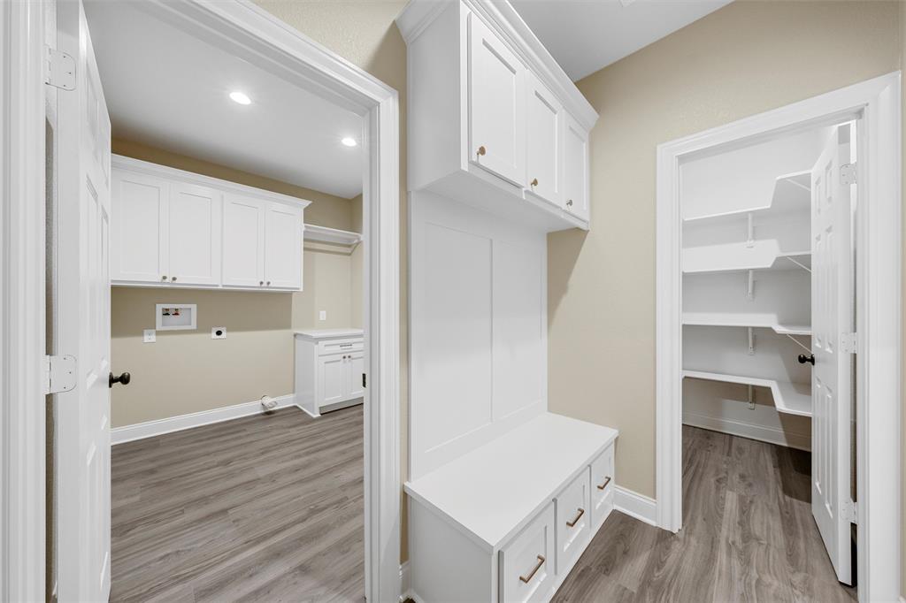 929 Northern Dancer Drive Hewitt, TX 76643 - Photo 28 of 36 a view of kitchen with wooden floor