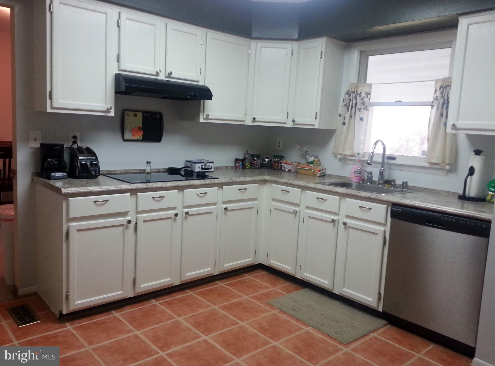 9337 Ramblebrook Road Nottingham, MD 21236 - Photo 11 of 24 Kitchen