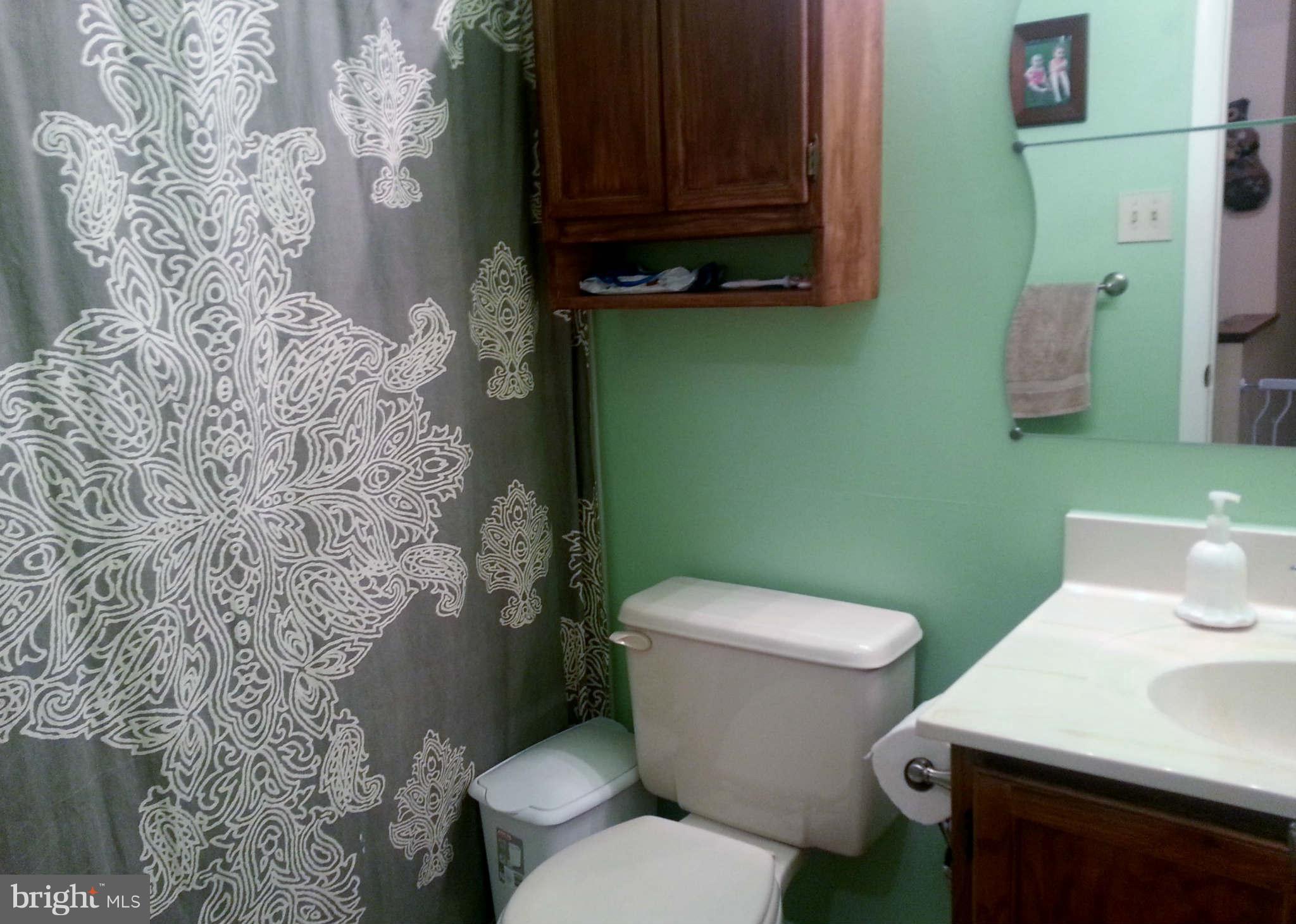 9337 Ramblebrook Road Nottingham, MD 21236 - Photo 14 of 24 Bath