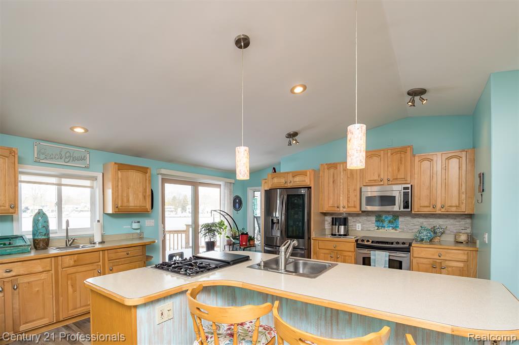 13504 South Horrell Road Fenton, MI 48430 - Photo 10 of 70 Gallery Image 10