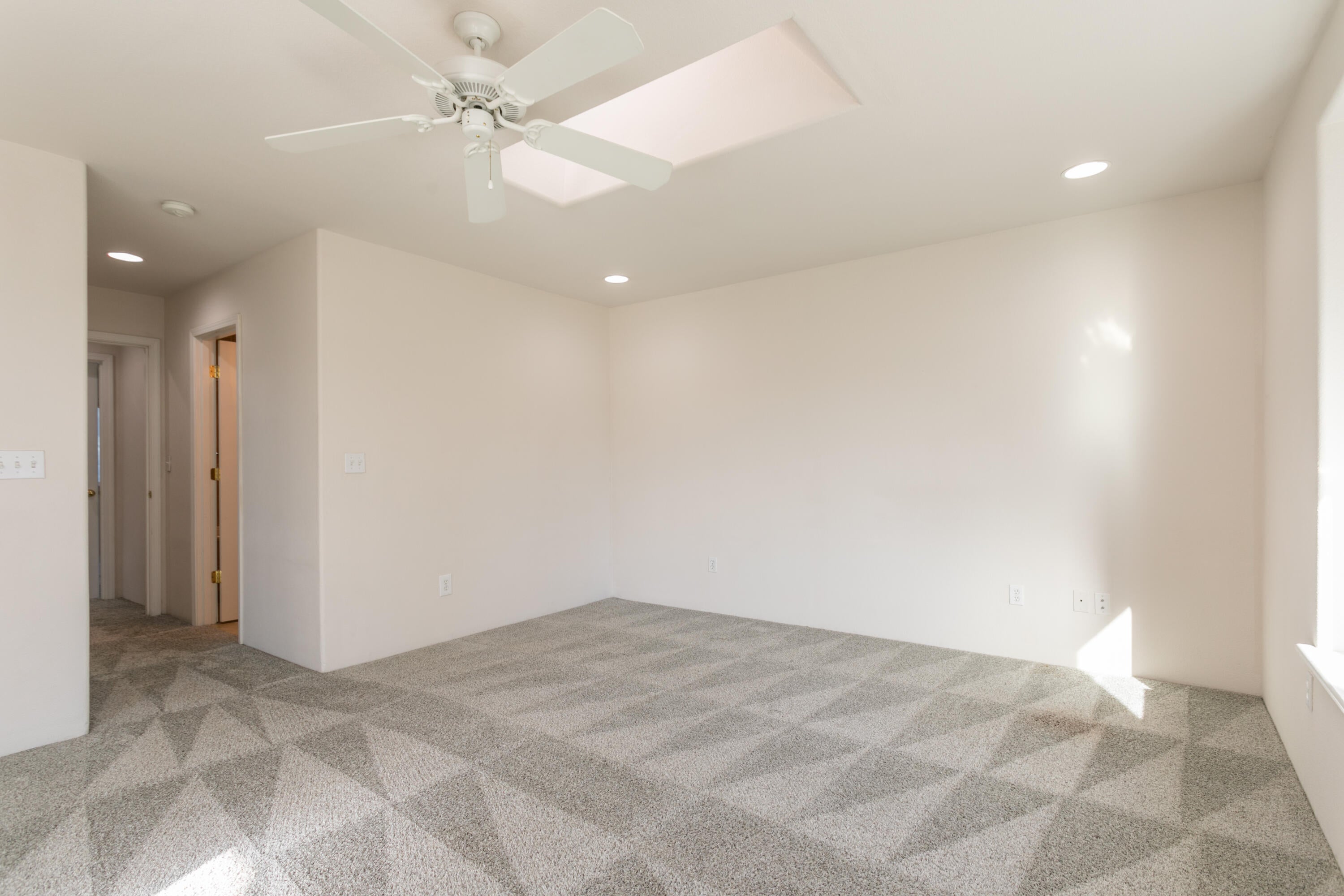 623 Shadow Way Central Point, OR 97502 - Photo 20 of 37 Shadow632-7570