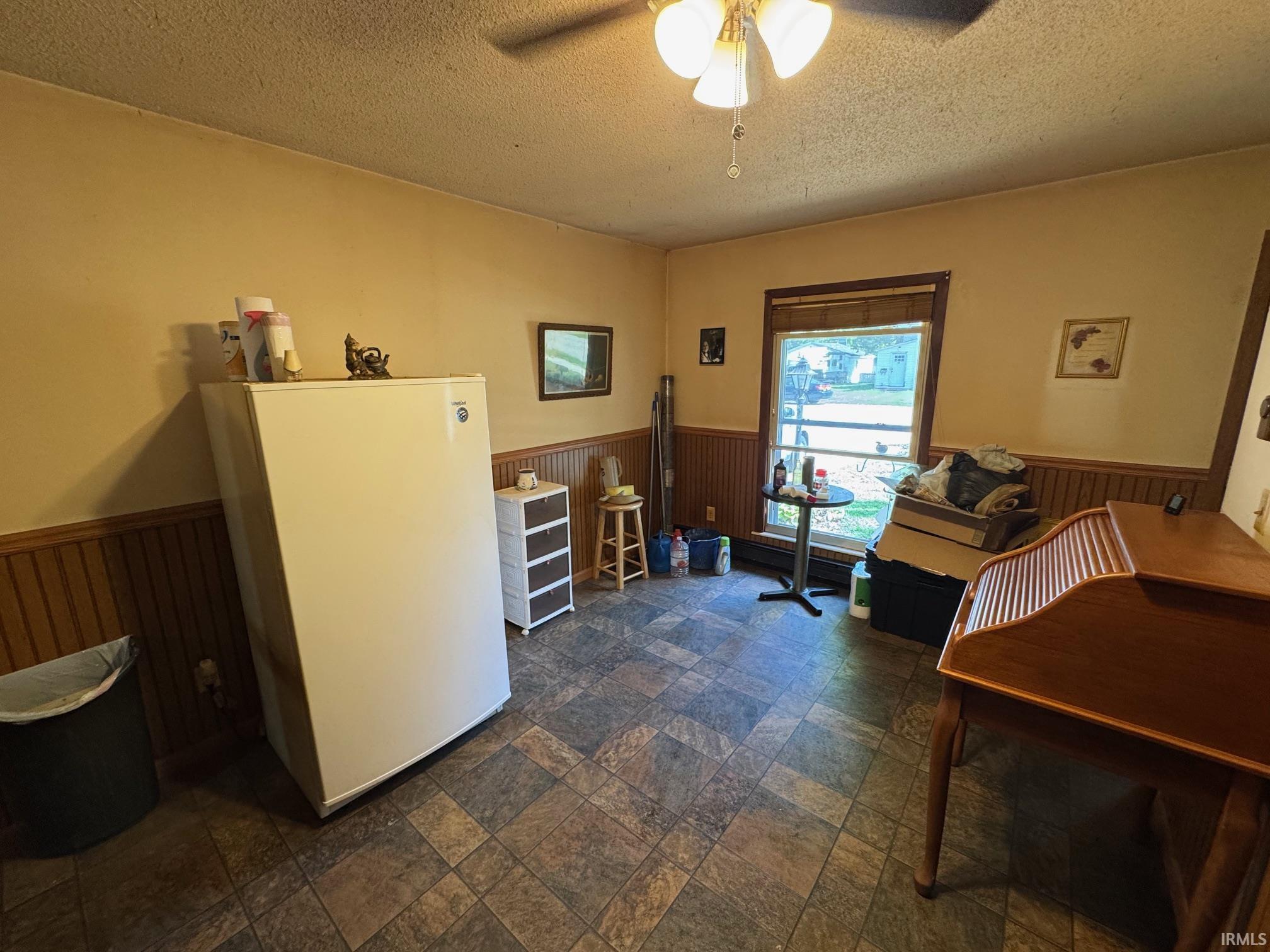 1426 Elm Street Rochester, IN 46975 - Photo 2 of 8 Gallery Image 2