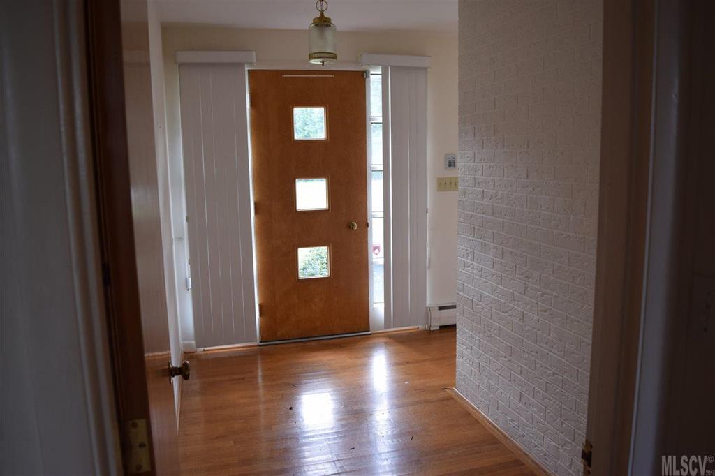 4098 Springs Road Conover, NC 28613 - Photo 2 of 22 Gallery Image 2
