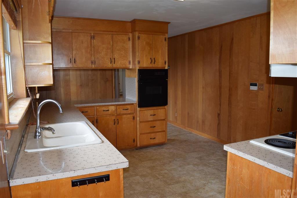 4098 Springs Road Conover, NC 28613 - Photo 19 of 22 Gallery Image 19