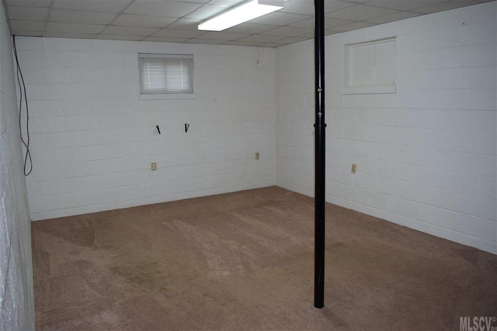 4098 Springs Road Conover, NC 28613 - Photo 3 of 22 Gallery Image 3