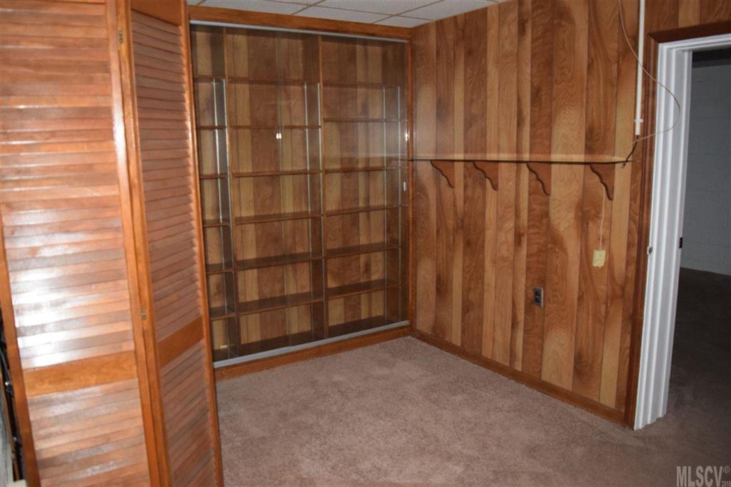 4098 Springs Road Conover, NC 28613 - Photo 5 of 22 Gallery Image 5