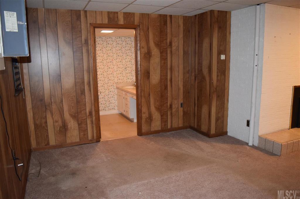 4098 Springs Road Conover, NC 28613 - Photo 7 of 22 Gallery Image 7