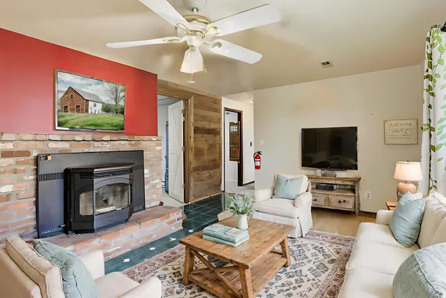 $579,999 | 3921 West Owens Road, Deer Park, WA 99006