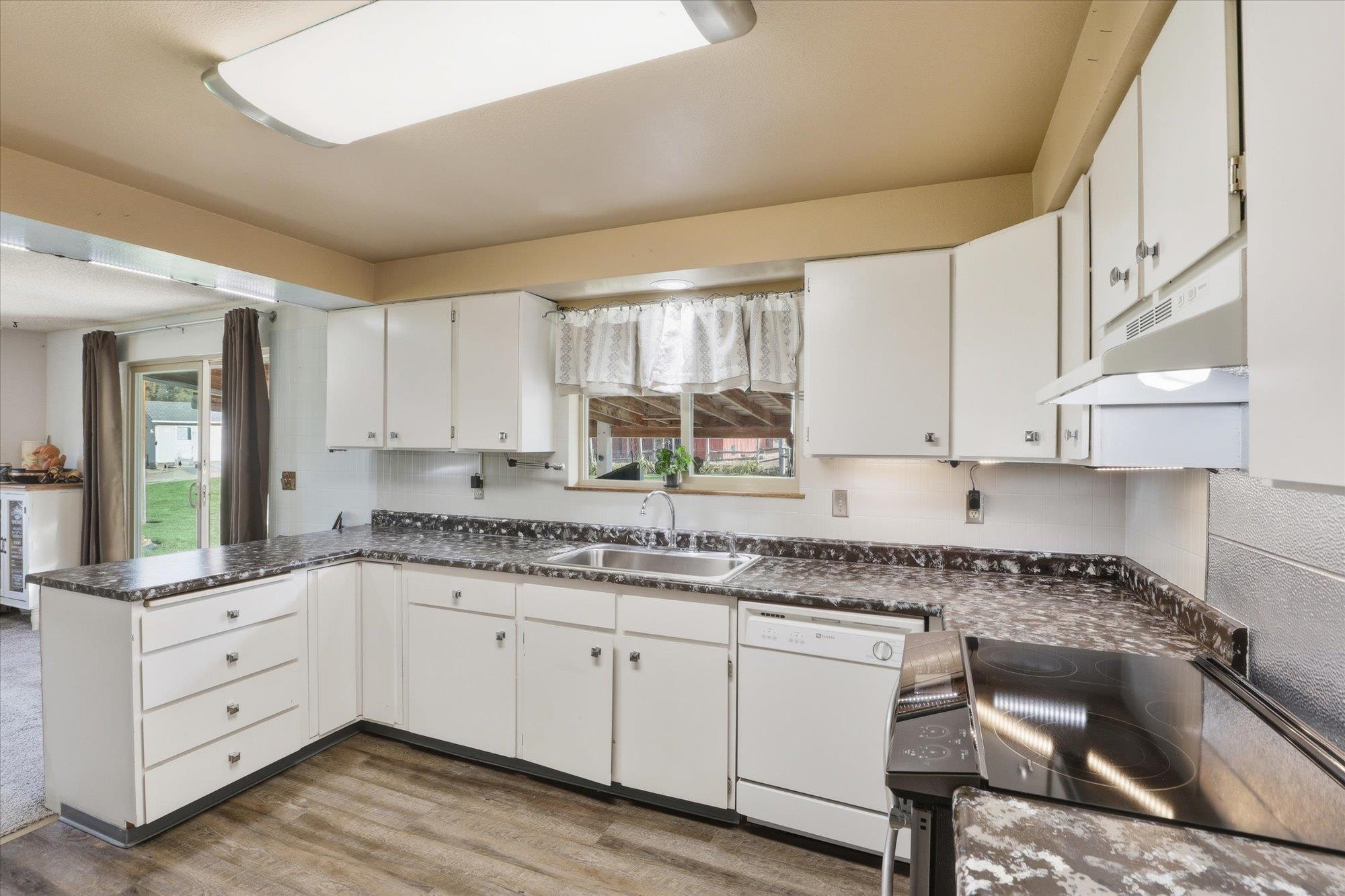 3921 West Owens Road Deer Park, WA 99006 - Photo 5 of 35