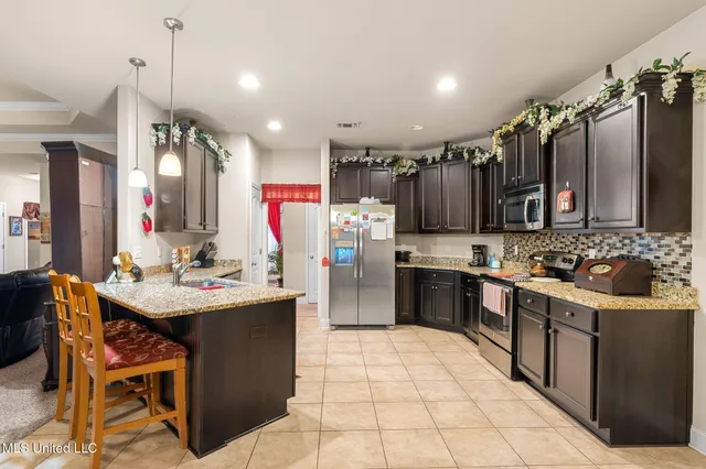 $350,000 | 63 North Founders Way, Hattiesburg, MS 39401