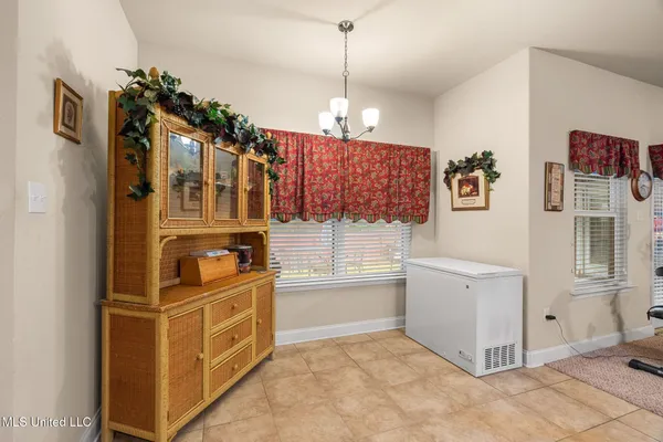 $350,000 | 63 North Founders Way, Hattiesburg, MS 39401