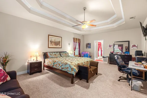 $350,000 | 63 North Founders Way, Hattiesburg, MS 39401