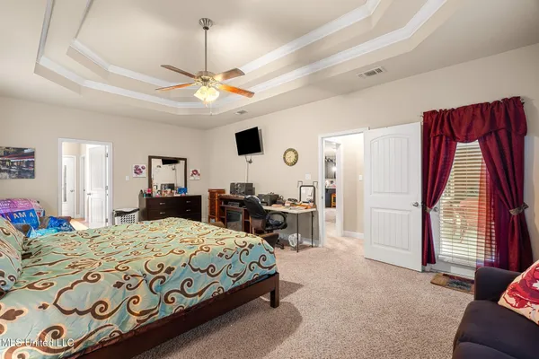 $350,000 | 63 North Founders Way, Hattiesburg, MS 39401