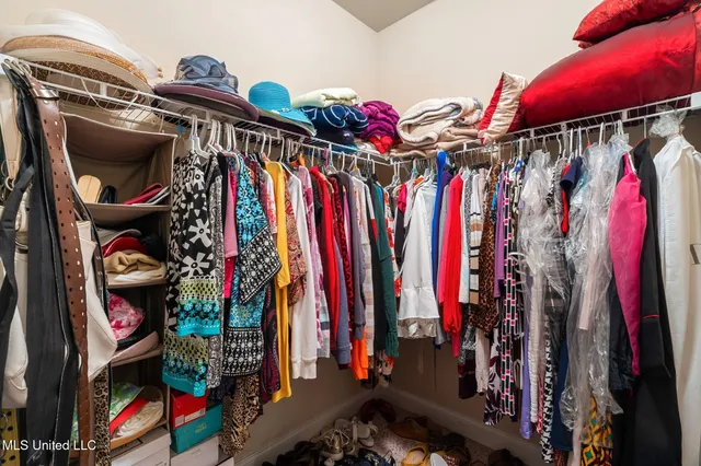 $350,000 | 63 North Founders Way, Hattiesburg, MS 39401