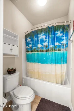 $350,000 | 63 North Founders Way, Hattiesburg, MS 39401