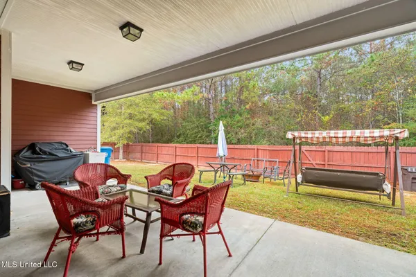 $350,000 | 63 North Founders Way, Hattiesburg, MS 39401