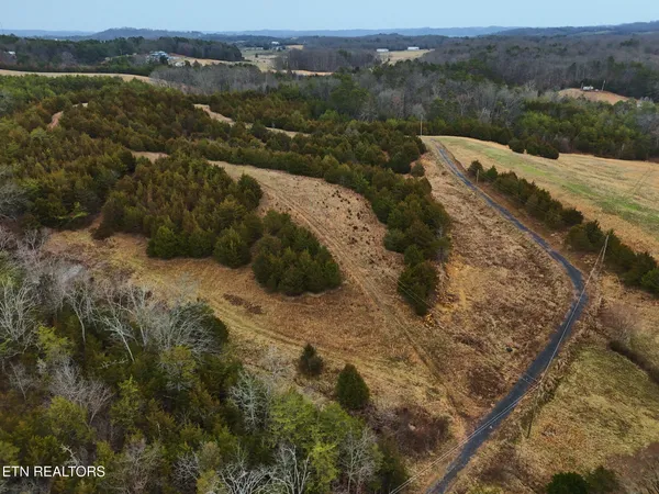 $345,000 | 1420 Swannsylvania Road, Dandridge, TN 37725