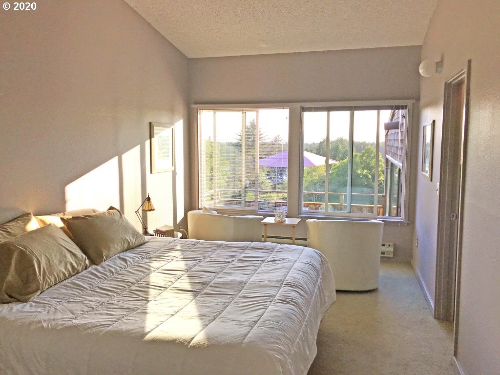 3201 Savage Road, Unit 3 Otis, OR 97368 - Photo 6 of 14 Gallery Image 6