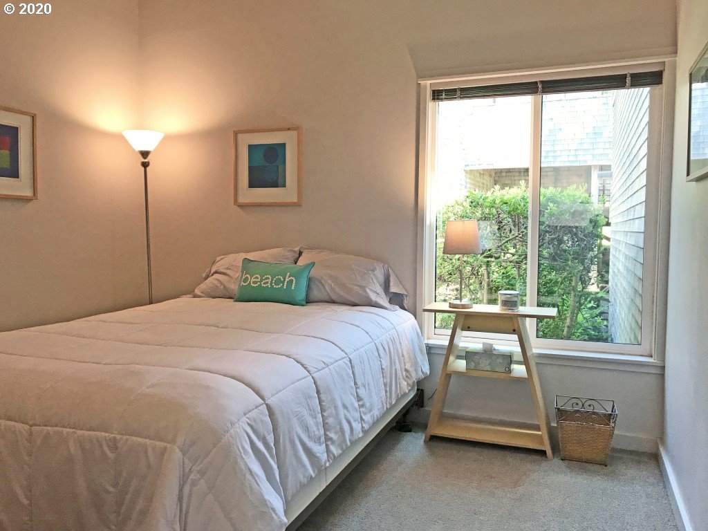 3201 Savage Road, Unit 3 Otis, OR 97368 - Photo 7 of 14 Gallery Image 7