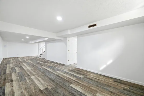 a view of empty room