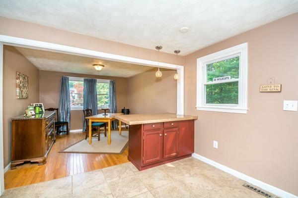 40 Marjorie Road Wilmington, MA 01887 - Photo 9 of 22 Gallery Image 9