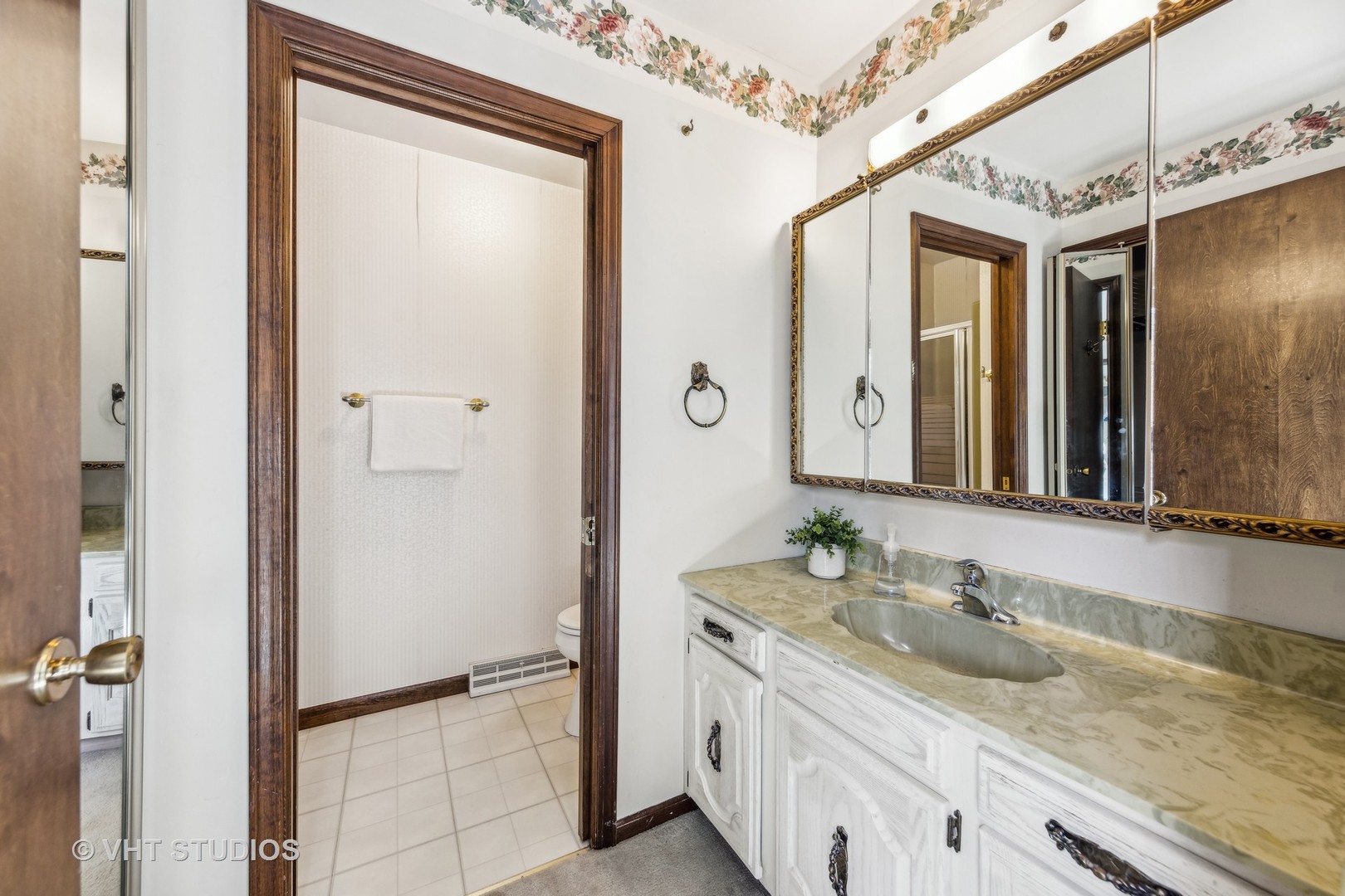 29W221 Smith Road West Chicago, IL 60185 - Photo 26 of 38 Gallery Image 26
