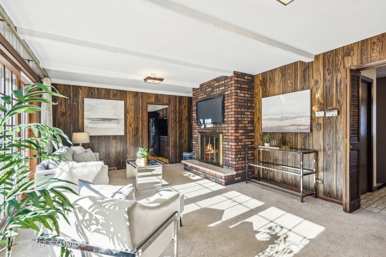 29W221 Smith Road West Chicago, IL 60185 - Photo 8 of 38 Gallery Image 8