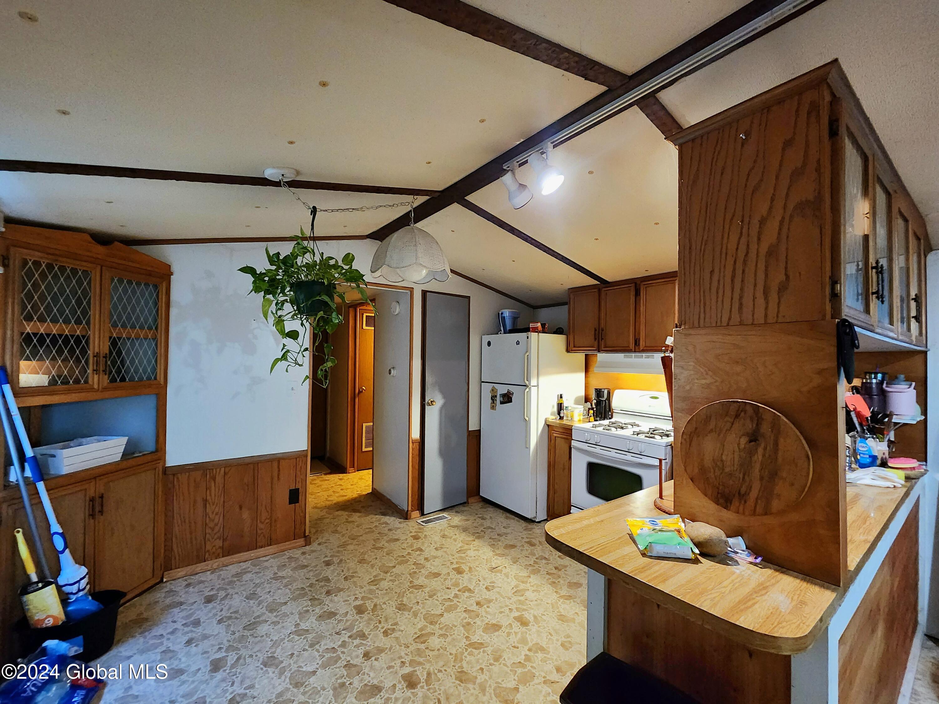 68 Blue Goose Road Whitehall, NY 12887 - Photo 13 of 27 20231006_180613