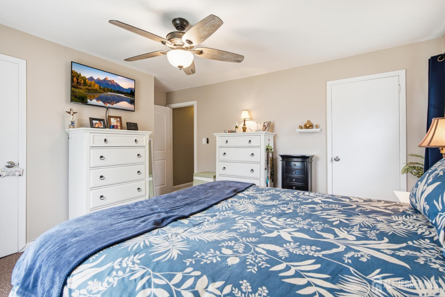 9 Brox Road Edison, NJ 08817 - Photo 15 of 38