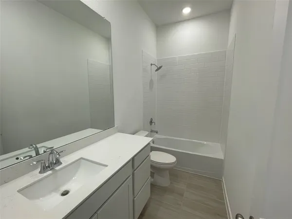 $2,600 | 17415 Lavender Blossom Lane, Hockley, TX 77447