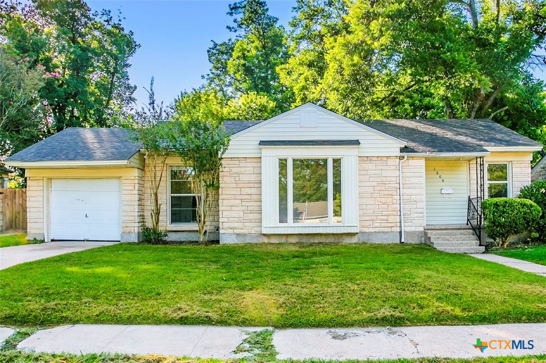 1809 South 13th Street Temple, TX 76504 - Photo 1 of 27