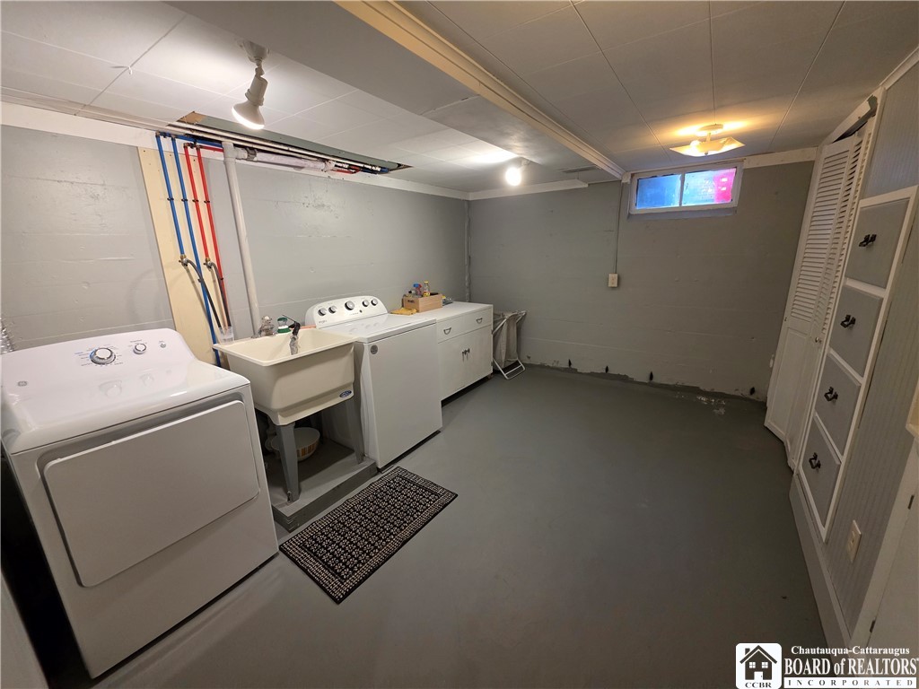 71 Chicago Avenue Ellicott, NY 14701 - Photo 28 of 36