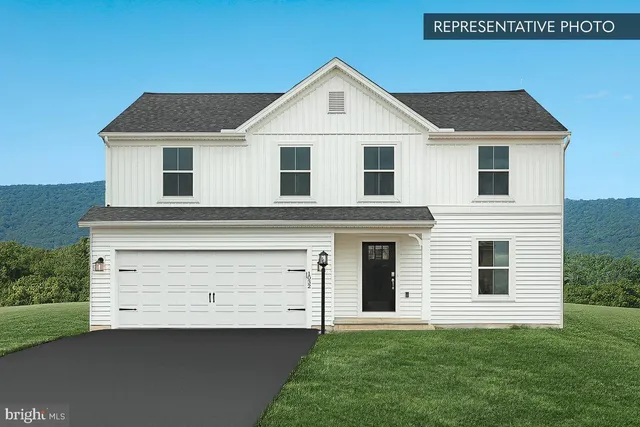 $372,990 | Pin Oak Plan At The Seasons, Dover, PA 17315