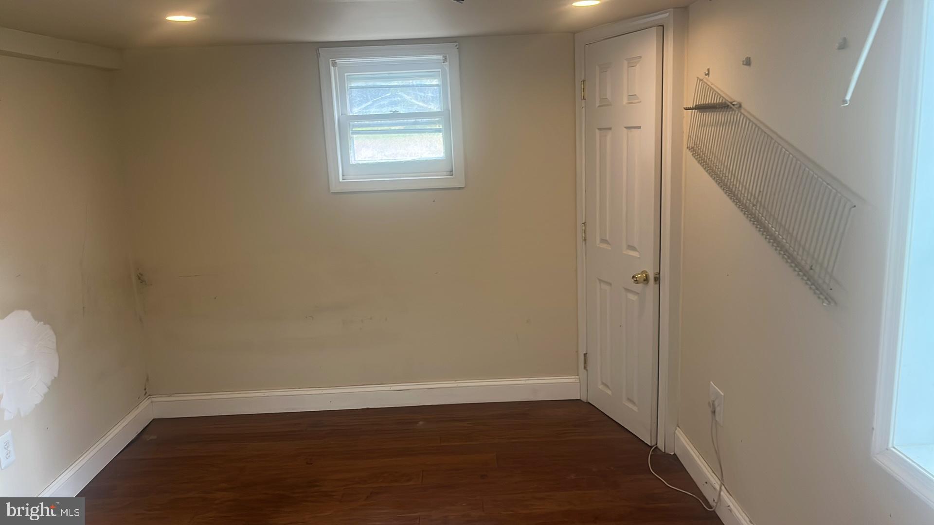 1704 Twickenham Road Pasadena, MD 21122 - Photo 17 of 19 Versatile space ready for your vision.