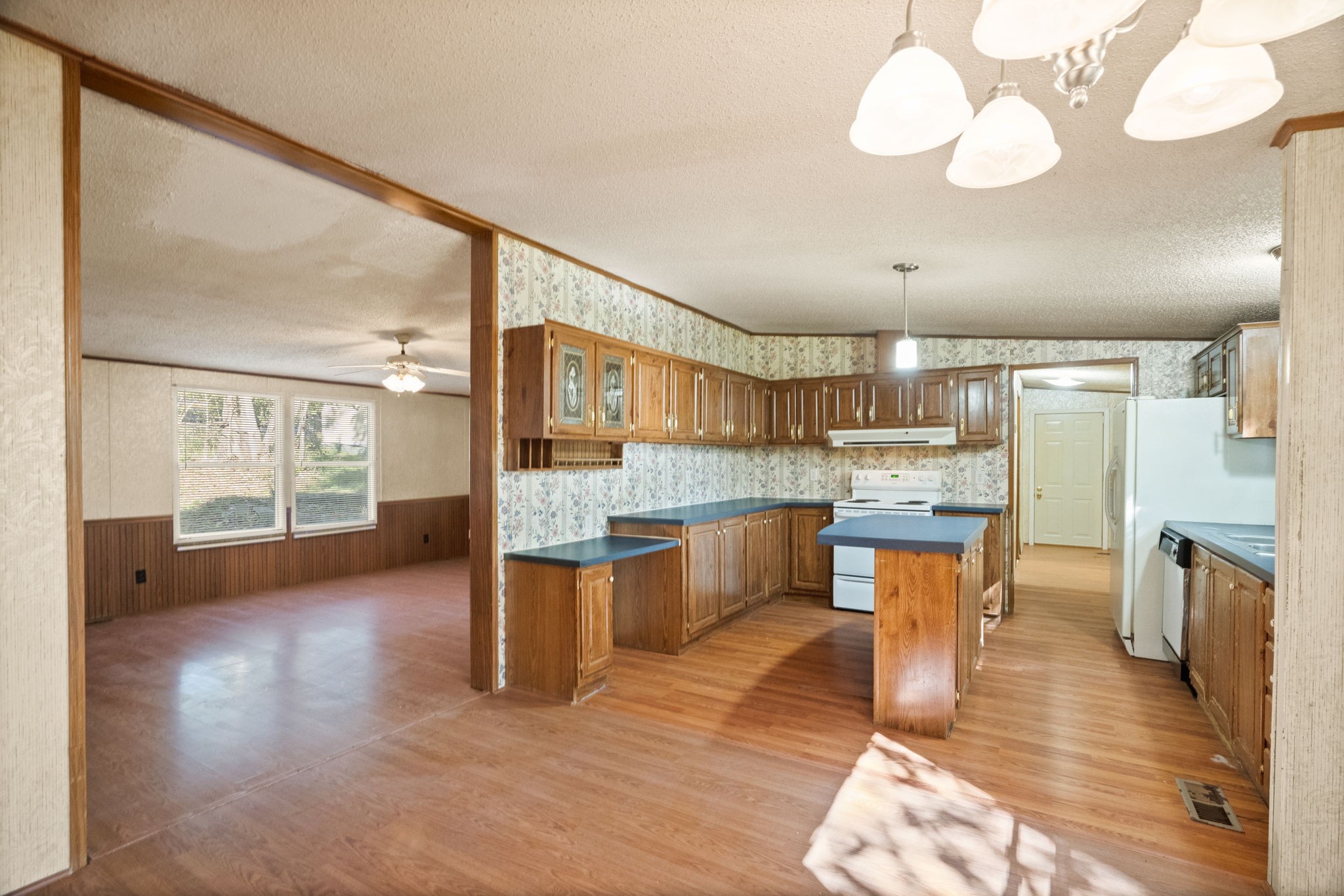 1863 Evans Road Clarksville, TN 37042 - Photo 8 of 23 Gallery Image 8