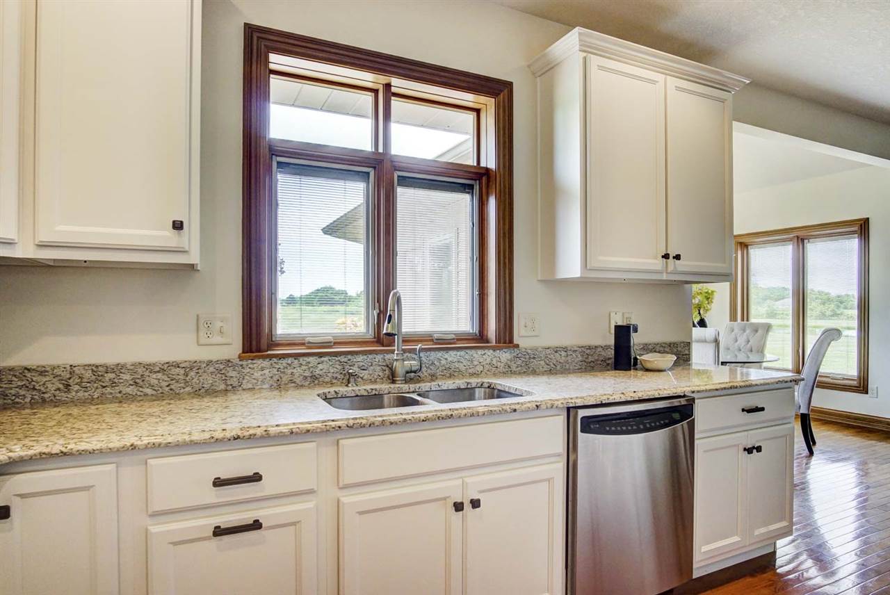 6310 Hollopeter Road Leo, IN 46765 - Photo 16 of 33 Gallery Image 16