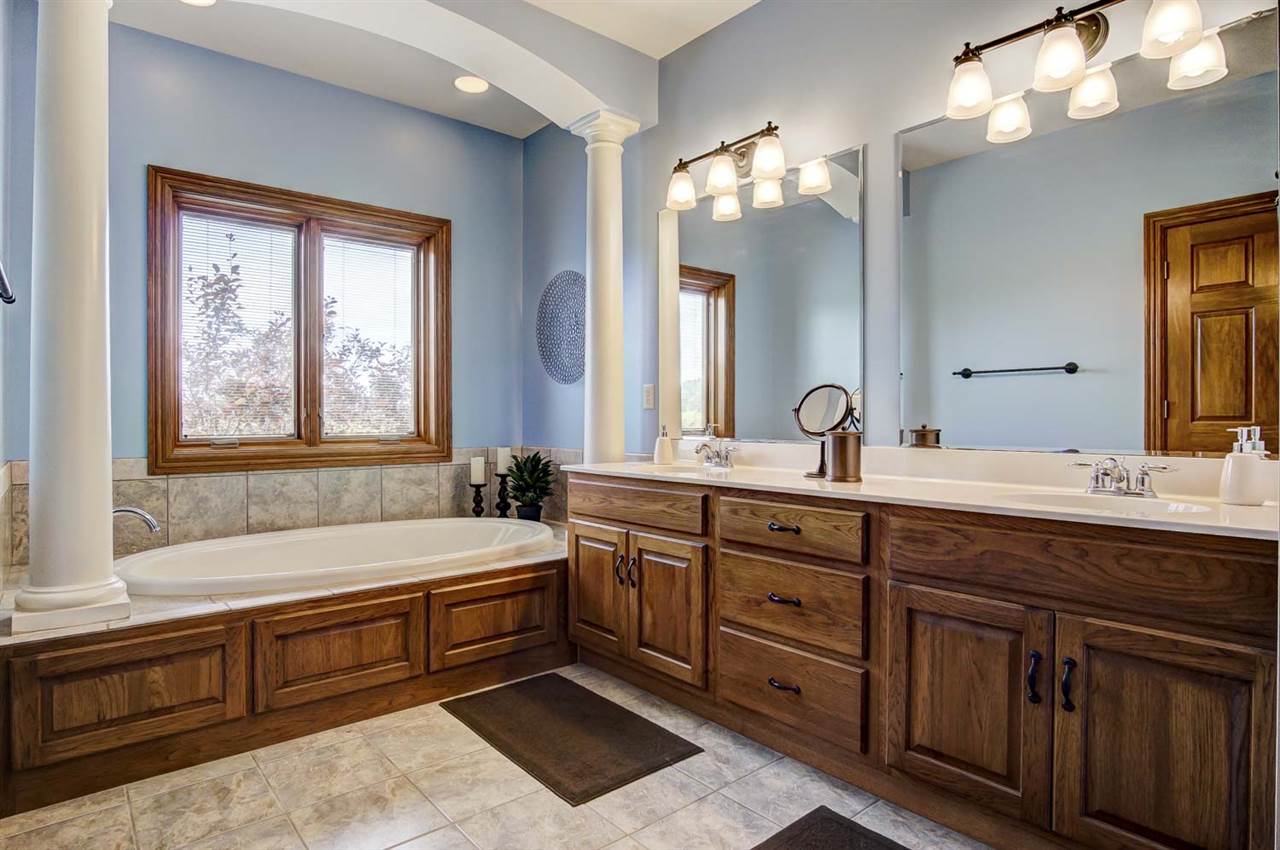 6310 Hollopeter Road Leo, IN 46765 - Photo 22 of 33 Gallery Image 22